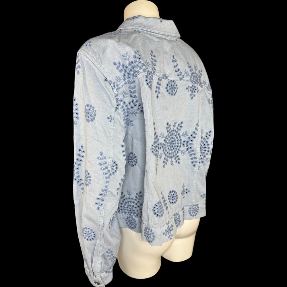 Destination 365 Eyelet Denim Jacket with Pockets Light Wash Blue X-Large NWOT - Picture 6 of 13